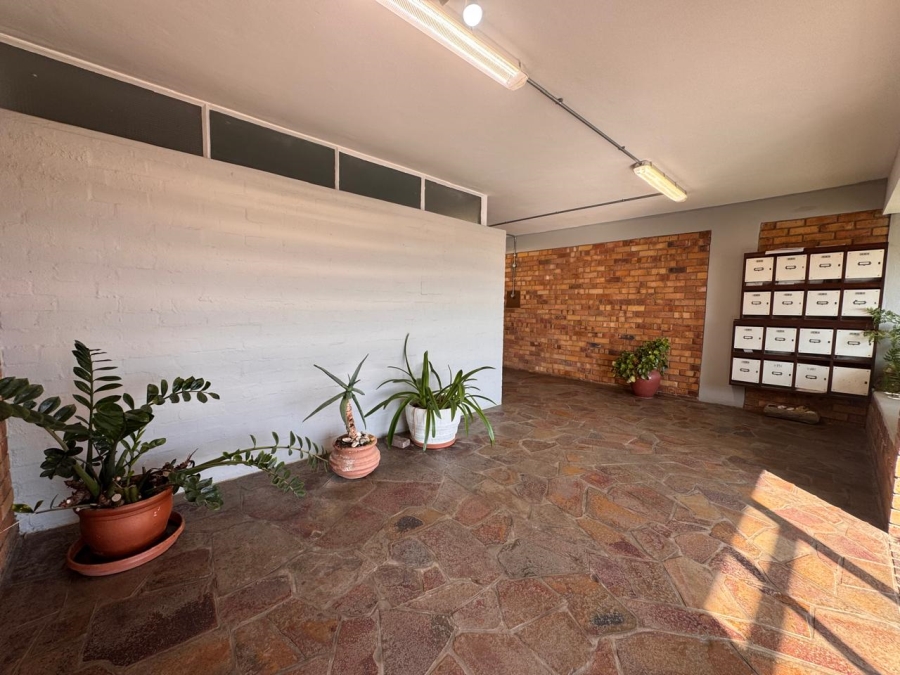 To Let 1 Bedroom Property for Rent in Strand North Western Cape